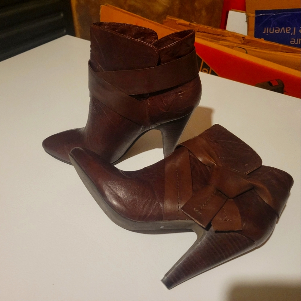 Jessica Simpson sz 7 boots